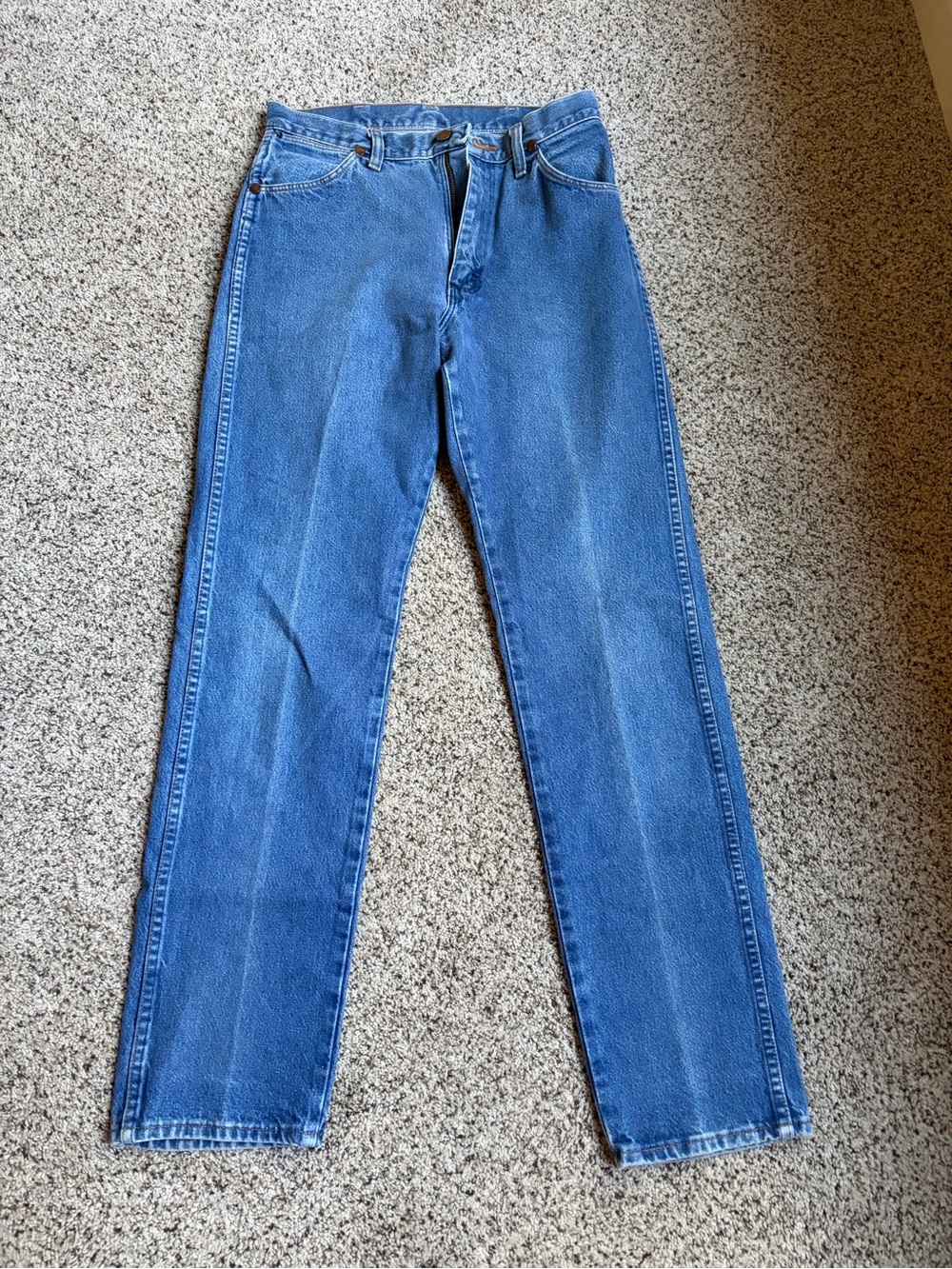 Vintage old school Wrangler Women's Straight-Leg Blue Jeans